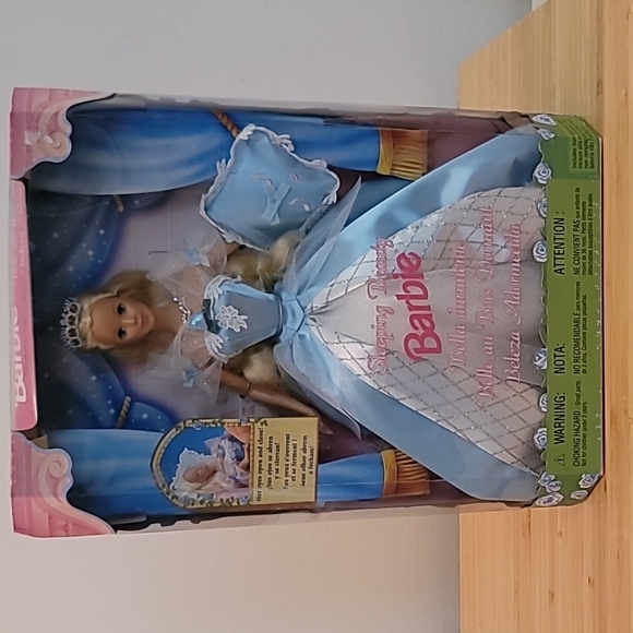 Barbie Sleeping Beauty 1998 NEW IN BOX - Picture 1 of 10
